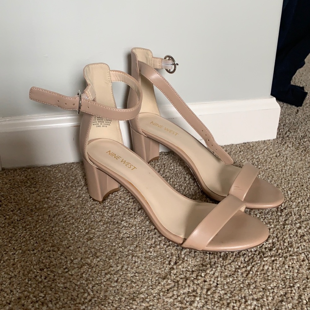 I’m selling a pair of Tan - US size 6 - Nine West - 2 in Heels